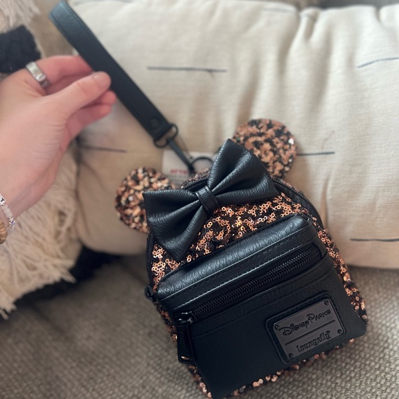 Rare Disney Parks x Loungefly Belle of the Bronze Wristlet NWT - Picture 2 of 5